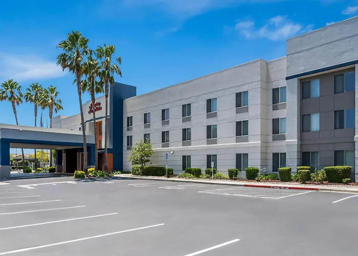 Hampton Inn & Suites Lathrop