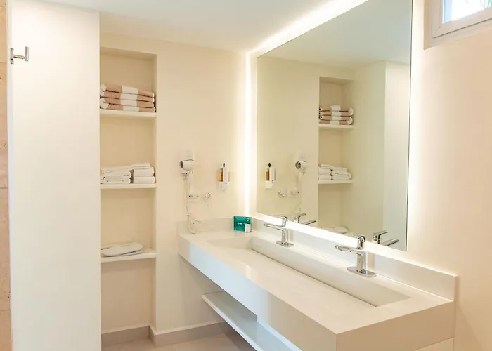 Hotel Tamarindo Diria Beach Resort