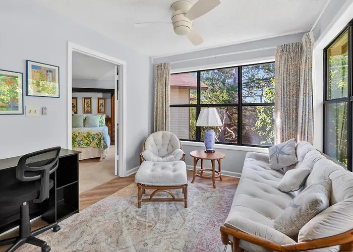 Harbour Oaks 604