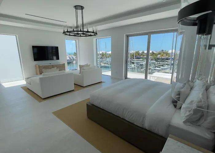 Palm Cay Marina, Resort & Spa