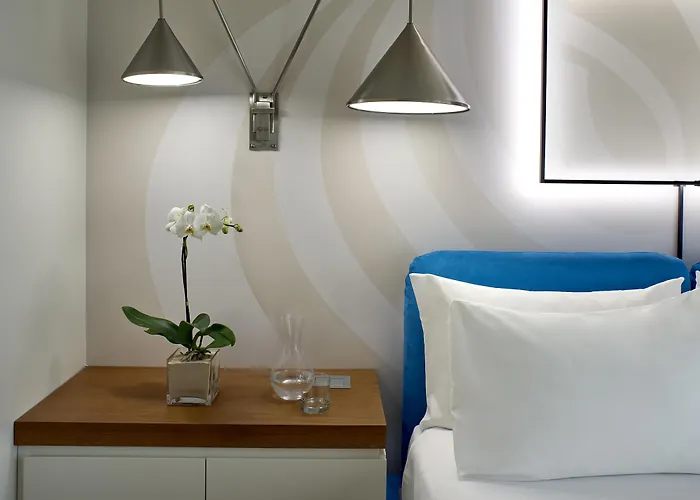 The Valorian West Hollywood, Curio Collection by Hilton