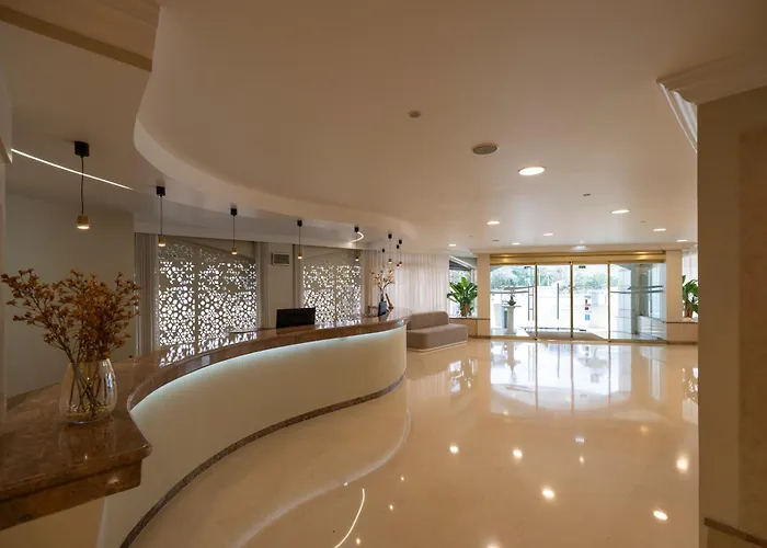 Avenida De Fatima Hotel