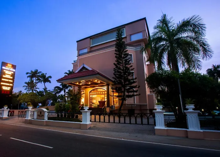 Holiday Hotel