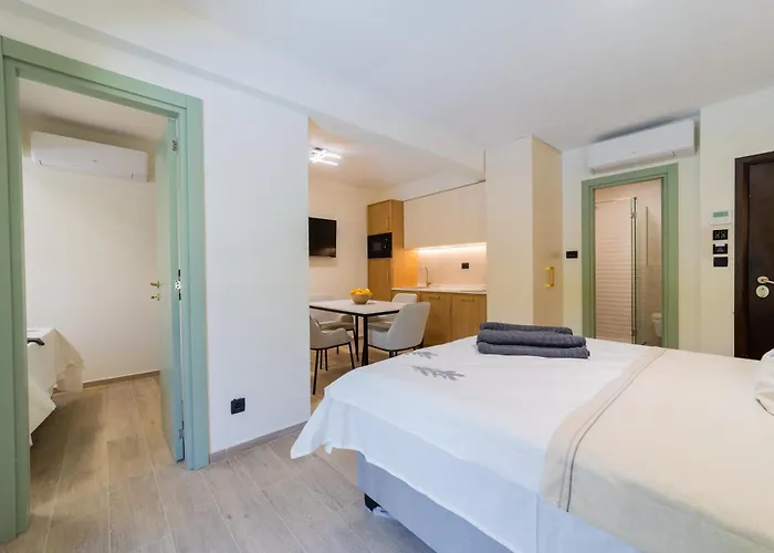 Klaris Guest House
