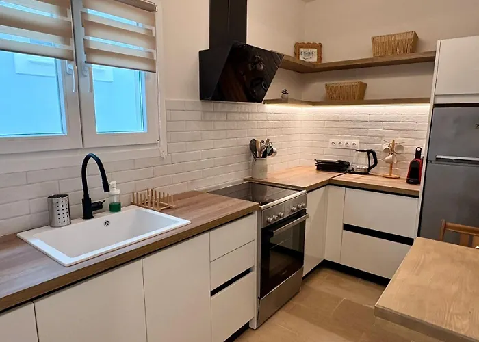 Vicky'S Panoramic View Apartments