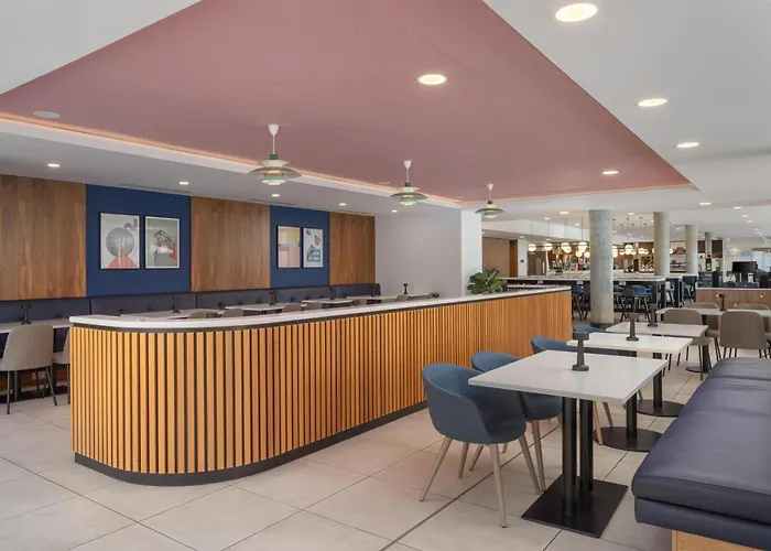 Hampton By Hilton London Stansted Airport