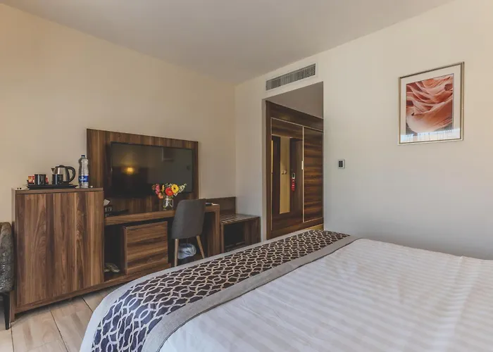 Lacosta Hotel