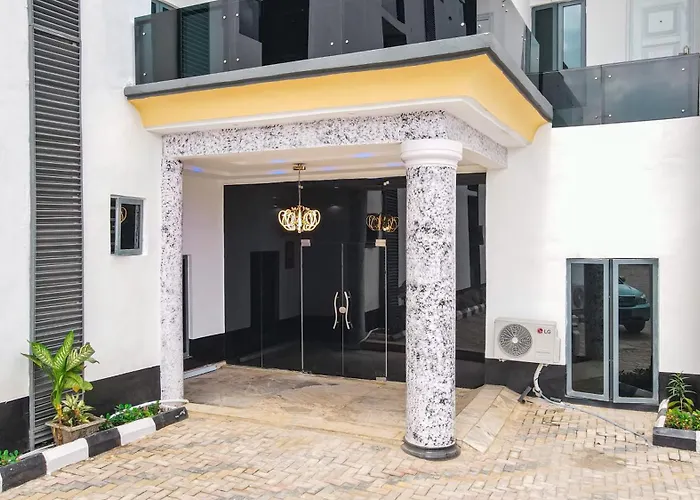 Royal Modak Resort & Hotel