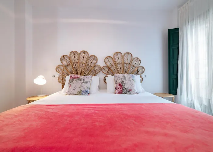 Apartamentos El Escudo Centro