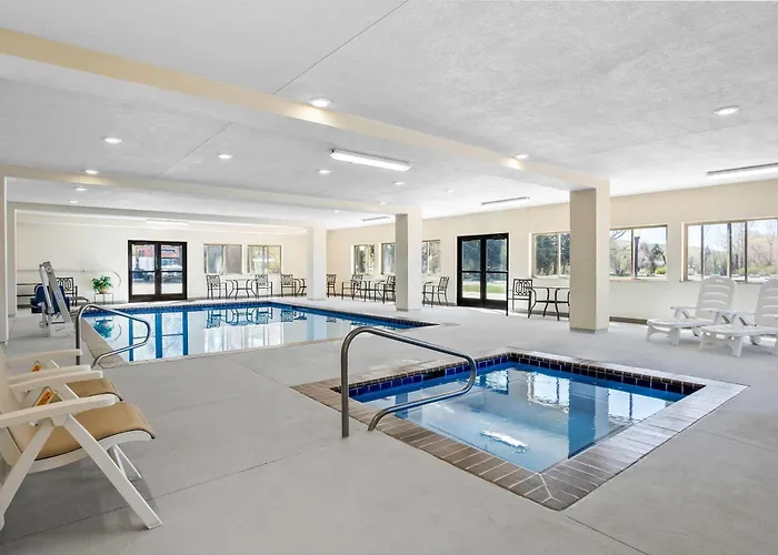 Super 8 By Wyndham Montpelier - Bear Lake