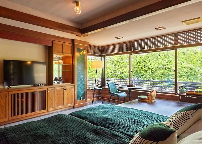 The Big Buddha Holiday Hotel Kamakura