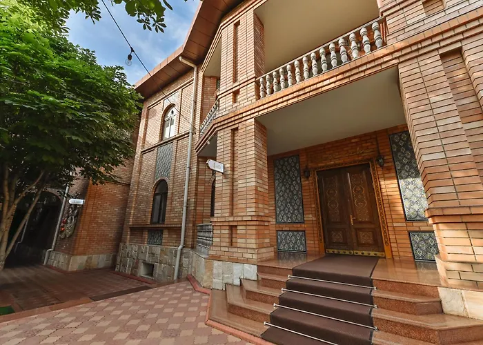 Ichan Qal'A Premium Class Hotel