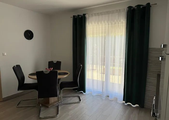 Apartments Elvira