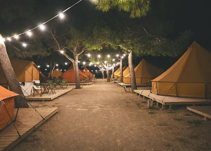 Holacamp Sitges Garrofer