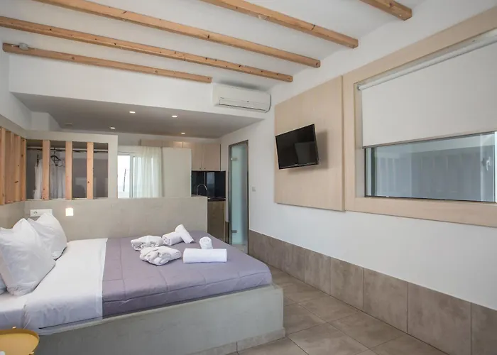 Alexander Studios & Suites - Adults Only