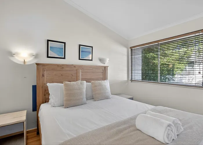Noosa Parade Holiday Inn