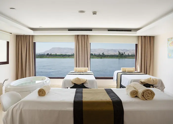 Hilton Luxor Resort & Spa