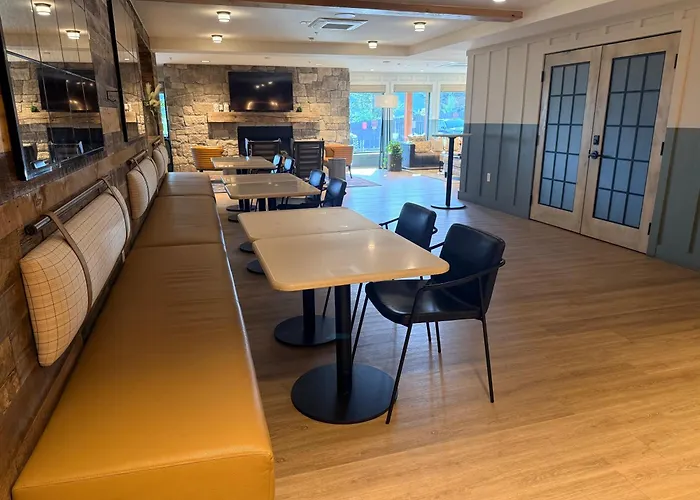 Sweetwater Lift Lodge