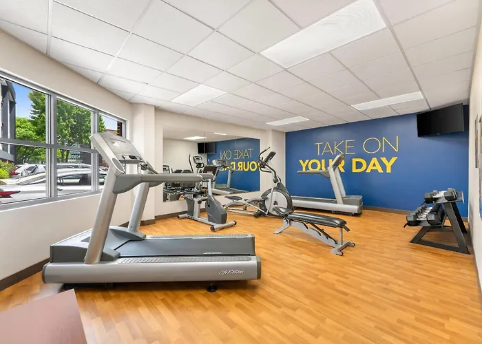 Comfort Suites Bethlehem Near Lehigh University And Lvi Airport