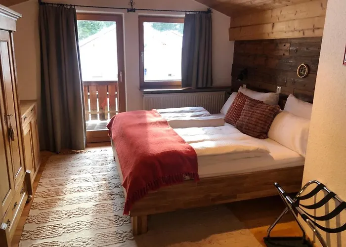 Das Halali - Dein Kleines Hotel An Der Zugspitze