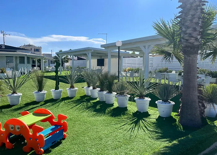 Aurora Beach & Suite
