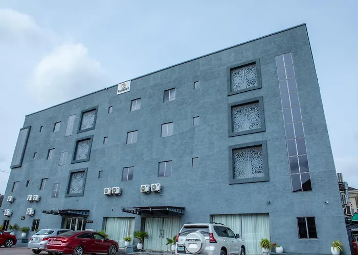 Romeneo Grand Royal Hotel