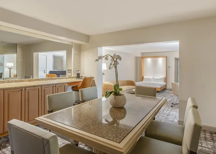 Crowne Plaza San Diego - Mission Valley By Ihg