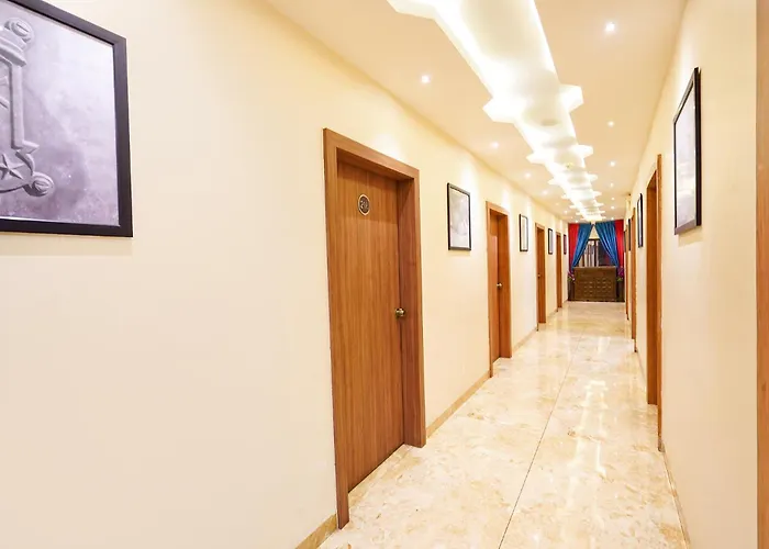 Fabhotel Zamzam Residency