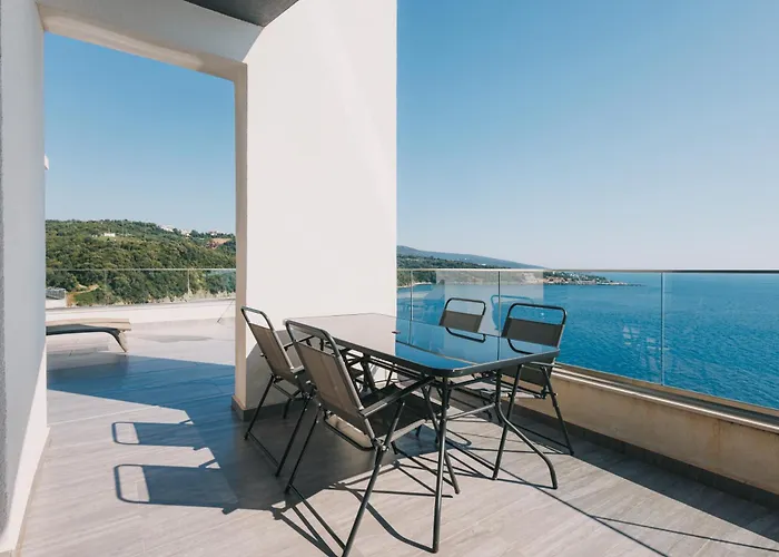 Dollaku Seafront Apartments