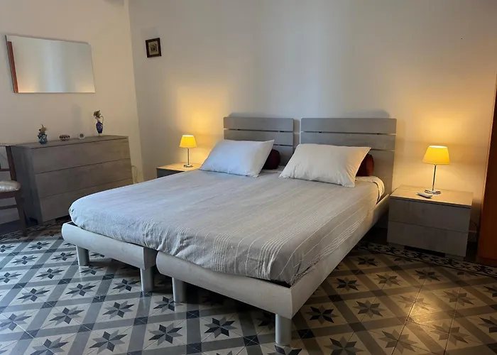 Crispi accomodation Catania