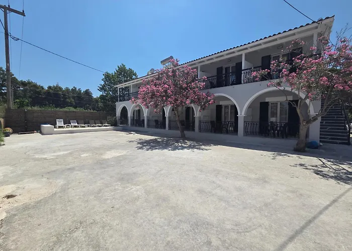 Panos Apartments
