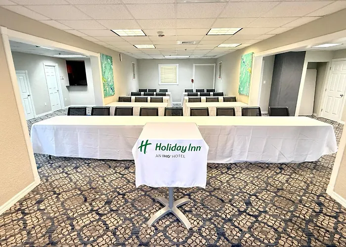 Holiday Inn Resort Grand Cayman By Ihg (Adults Only)