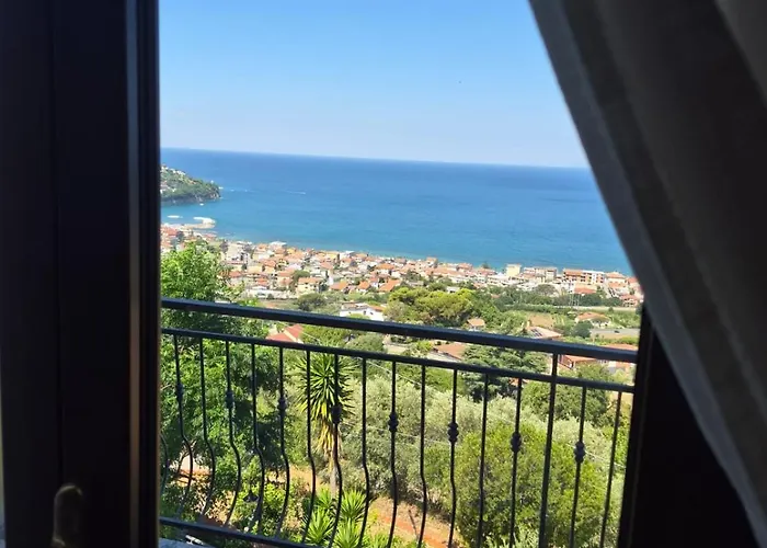 Villa Malandrino Guest House