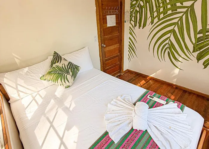 Bella'S Backpackers Hostel