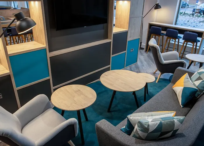 Holiday Inn Express Cambridge West - Cambourne By Ihg