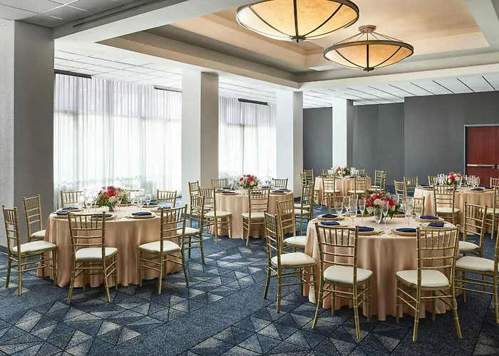 Courtyard By Marriott San Diego Mission Valley/Hotel Circle