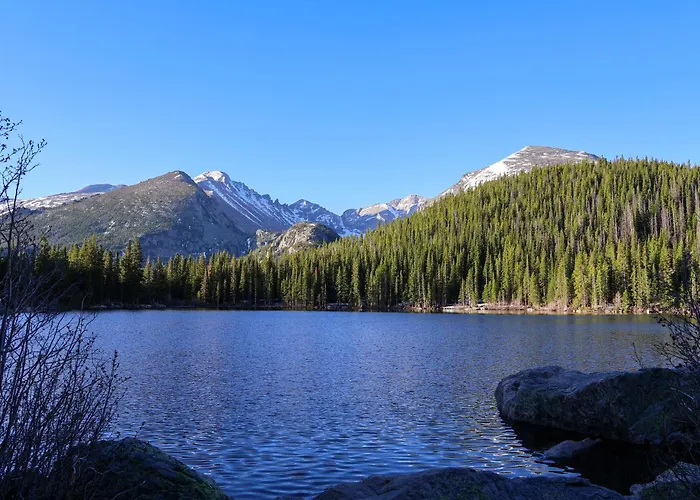 Trailhead Lodge