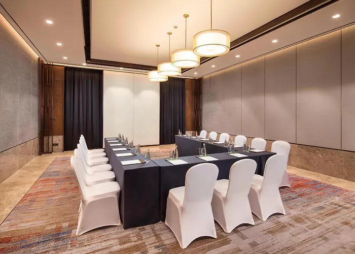 Courtyard By Marriott Shanghai International Tourism And Resorts Zone