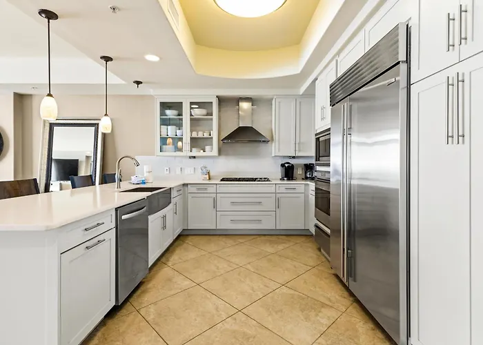 Turquoise Place Unit 404C