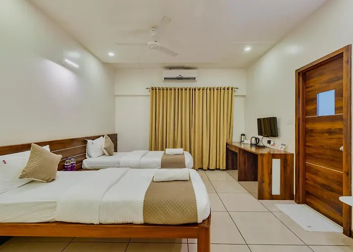Hotel Woodland Kolhapur