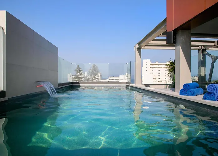 Mercure Larnaca Finikoudes Beach