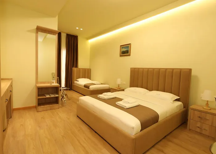 Rifat Peshkatari Hotel