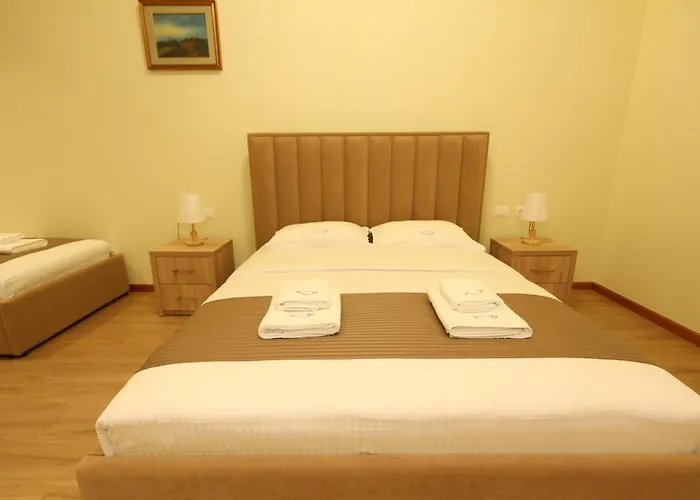 Rifat Peshkatari Hotel