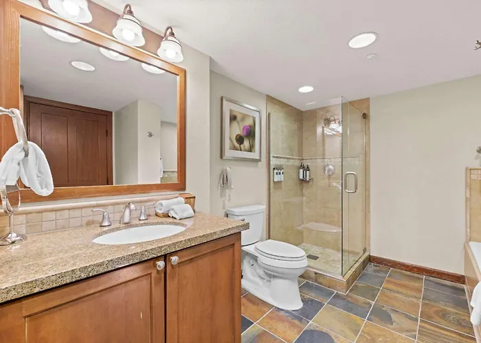 Remodeled Second Floor Valley View Suite No Resort Fee