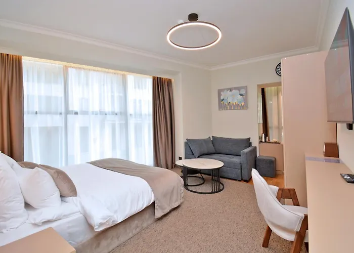 Bm Avenue Hotel