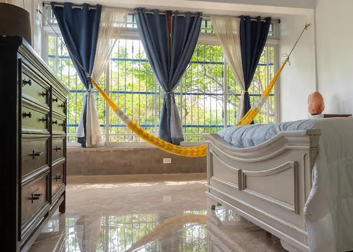 Los Patos Waterfront Private Suites