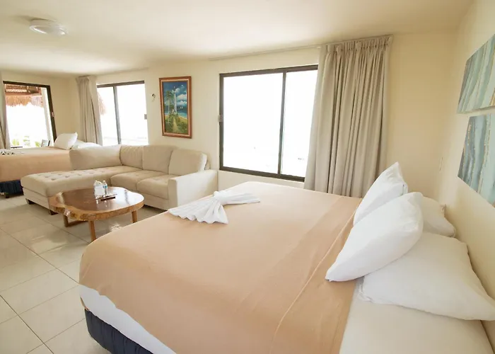 Charly Beach Hotel