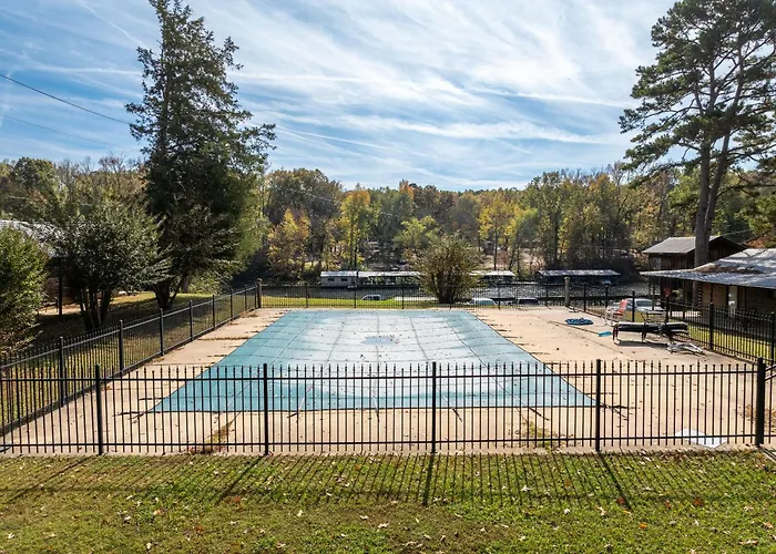 Lucky Trout Lodge