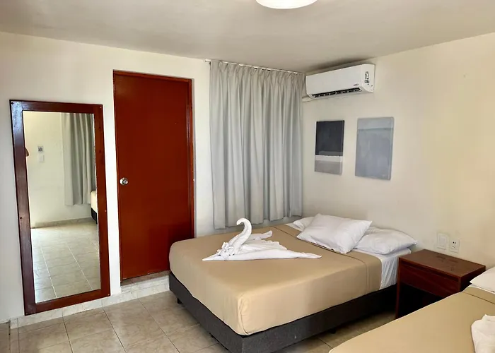 Charly Beach Hotel