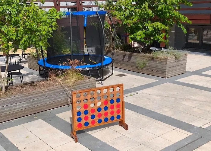 Urban Yard Hotel